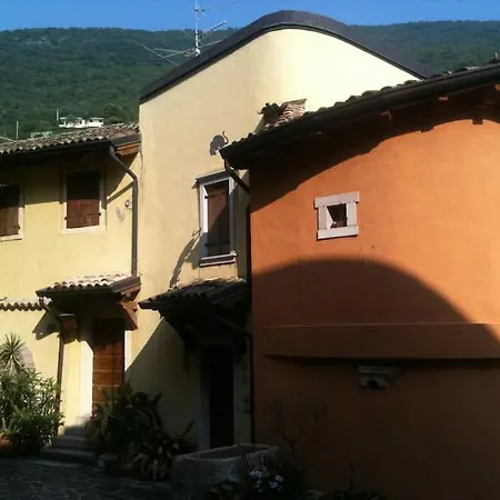 Apartment Rustico Nel Borgo Pai